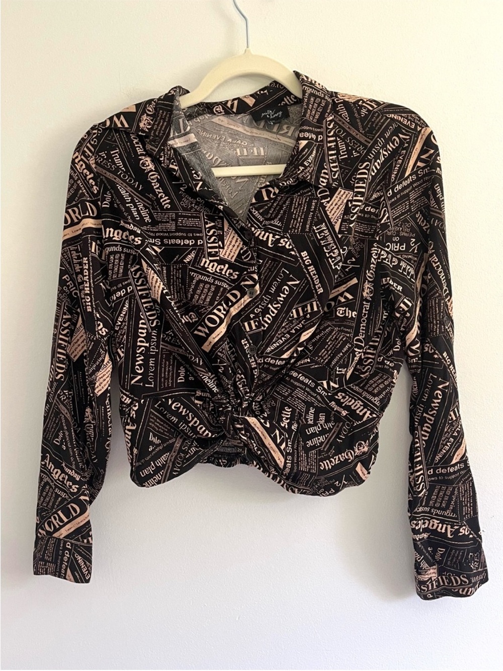 Milk & Honey Newspaper Graphic Print Grunge Cropped Women's Top Artsy Edgy Y2K M